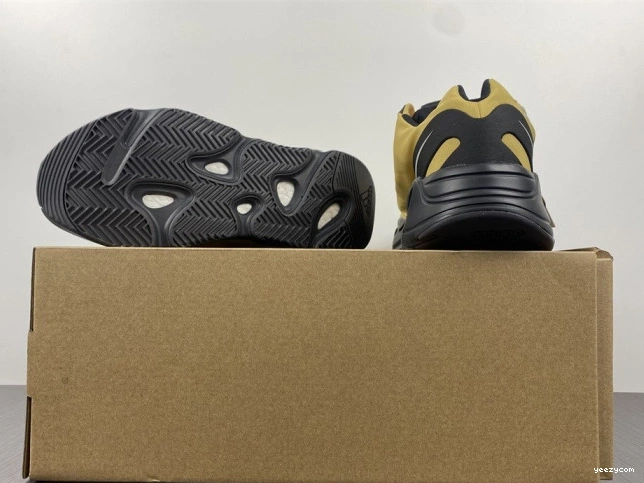 Boost Flux' MNVN GZ0717 'Honey 700 Yeezy 0917